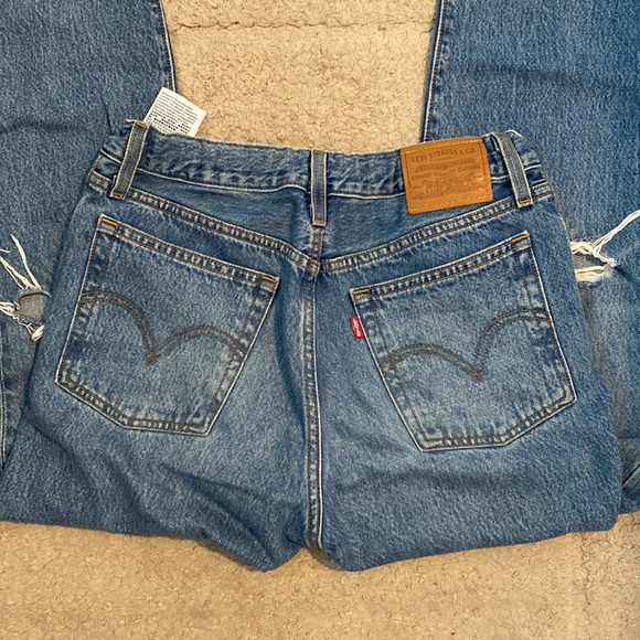 Levi Jeans, Ankle length, straight fit. - Picture 5 of 5